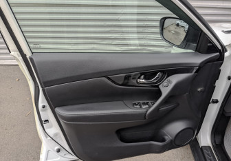 Подержанный автомобиль Nissan X-Trail 2020 года (19 фото)