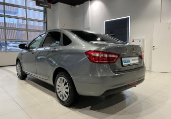 Подержанный автомобиль LADA (ВАЗ) Vesta Sedan 2017 года (6 фото)