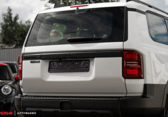 Новый Toyota Land Cruiser Prado 2024 (4 фото)