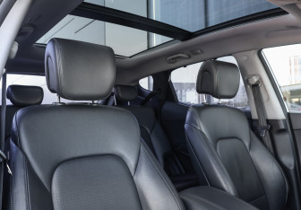 Подержанный автомобиль Hyundai Santa Fe 2012 года (11 фото)
