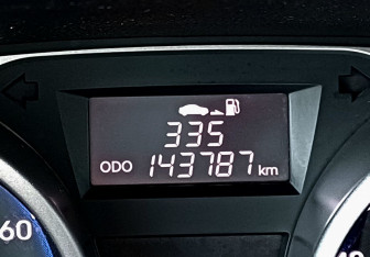 Подержанный автомобиль Hyundai ix35 2012 года (23 фото)