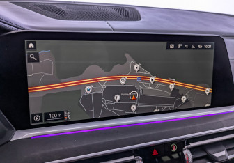 Подержанный автомобиль BMW X7 2021 года (30 фото)