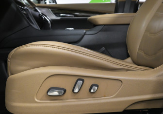 Подержанный автомобиль Cadillac XT6 2020 года (25 фото)