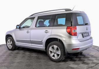 Подержанный автомобиль Skoda Yeti 2014 года (7 фото)