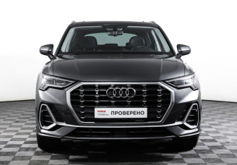 Подержанный автомобиль Audi Q3 2021 года (2 фото)