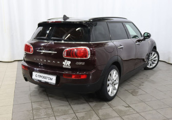 Подержанный автомобиль MINI Clubman Wagon 2016 года (4 фото)