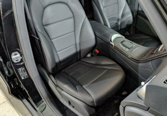 Подержанный автомобиль Mercedes-Benz GLC Coupe 2021 года (24 фото)