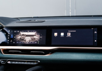 Подержанный автомобиль Geely Monjaro 2023 года (13 фото)