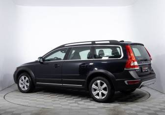 Подержанный автомобиль Volvo XC70 2014 года (7 фото)