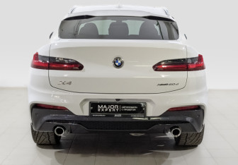 Подержанный автомобиль BMW X4 2020 года (6 фото)