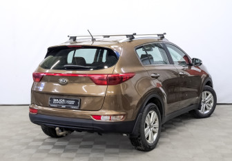 Подержанный автомобиль Kia Sportage 2016 года (5 фото)