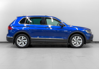Подержанный автомобиль Volkswagen Tiguan 2021 года (4 фото)