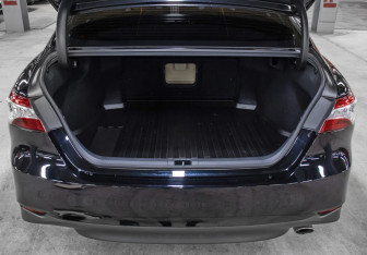 Подержанный автомобиль Toyota Camry Sedan 2022 года (10 фото)