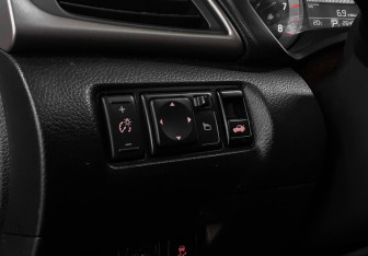 Подержанный автомобиль Nissan Sentra Sedan 2015 года (15 фото)