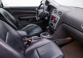 Подержанный автомобиль Ford Focus Hatchback 2007 года (9 фото)