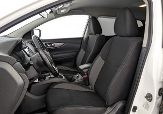 Подержанный автомобиль Nissan Qashqai 2022 года (20 фото)