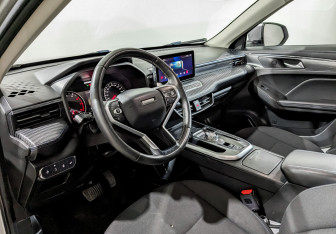 Подержанный автомобиль Haval Jolion 2022 года (15 фото)