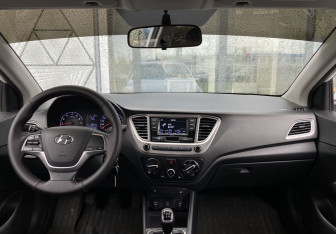 Подержанный автомобиль Hyundai Solaris Sedan 2020 года (11 фото)
