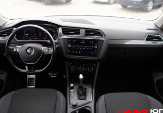 Подержанный автомобиль Volkswagen Tiguan 2018 года (12 фото)