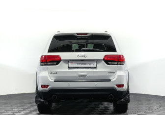 Подержанный автомобиль Jeep Grand Cherokee 2018 года (6 фото)