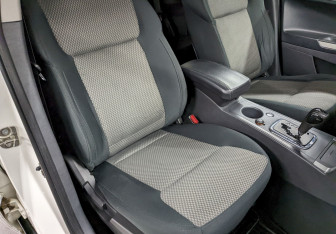 Подержанный автомобиль Geely Emgrand X7 2015 года (20 фото)