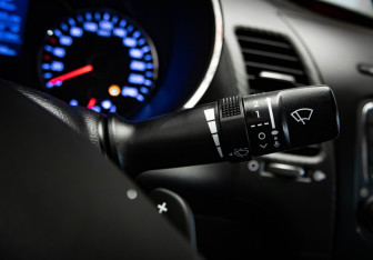 Подержанный автомобиль Kia Cerato Coupe 2013 года (17 фото)