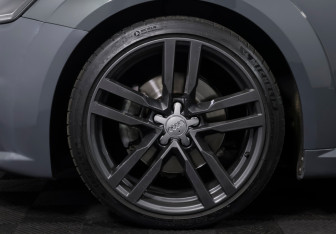 Подержанный автомобиль Audi TT Coupe 2014 года (16 фото)