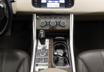 Подержанный автомобиль Land Rover Range Rover Sport 2014 года (14 фото)