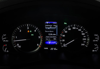 Подержанный автомобиль Lexus LX 2018 года (16 фото)
