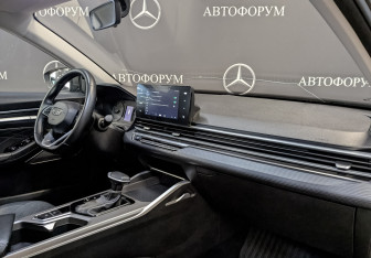 Подержанный автомобиль Geely Emgrand 2023 года (13 фото)