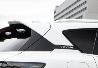 Подержанный автомобиль Voyah Free 2024 года (25 фото)