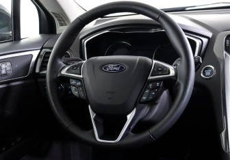 Подержанный автомобиль Ford Mondeo Wagon 2019 года (13 фото)