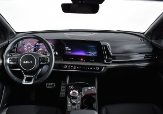 Подержанный автомобиль Kia Sportage 2022 года (9 фото)