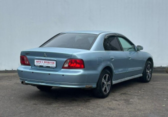 Подержанный автомобиль Mitsubishi Galant Sedan 2003 года (5 фото)
