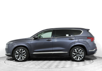 Подержанный автомобиль Hyundai Santa Fe 2021 года (8 фото)