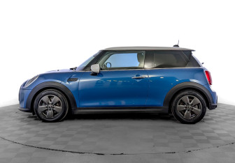 Подержанный автомобиль MINI Hatch 2021 года (8 фото)