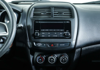 Подержанный автомобиль Mitsubishi ASX 2015 года (11 фото)