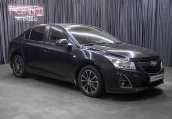 Подержанный автомобиль Chevrolet Cruze Sedan 2013 года (3 фото)