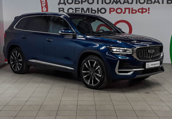 Подержанный автомобиль Geely Monjaro 2024 года (3 фото)