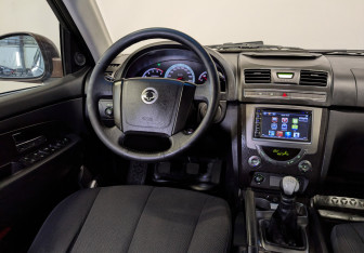 Подержанный автомобиль SsangYong Rexton 2013 года (26 фото)