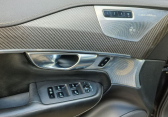 Подержанный автомобиль Volvo XC90 2018 года (22 фото)