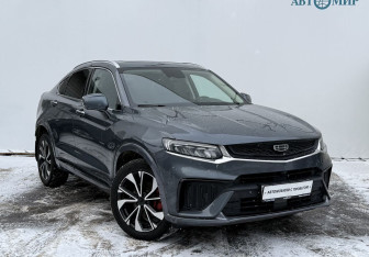 Подержанный автомобиль Geely Tugella 2022 года (3 фото)