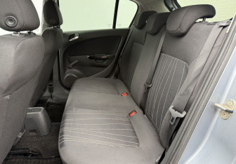 Подержанный автомобиль Opel Corsa 2007 года (11 фото)