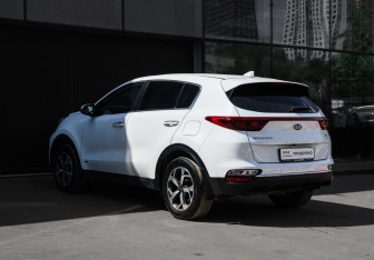 Подержанный автомобиль Kia Sportage 2020 года (6 фото)