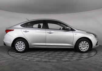 Подержанный автомобиль Hyundai Solaris Sedan 2017 года (4 фото)