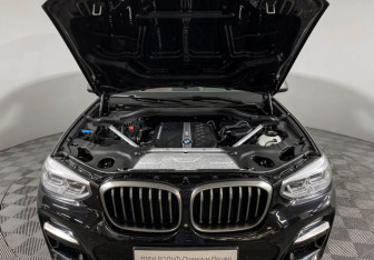 Подержанный автомобиль BMW X4 2020 года (10 фото)