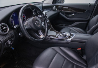 Подержанный автомобиль Mercedes-Benz GLC Coupe 2015 года (10 фото)