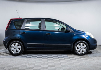 Подержанный автомобиль Nissan Note 2011 года (4 фото)