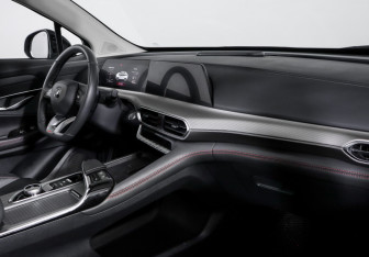 Подержанный автомобиль Changan UNI-T 2023 года (9 фото)