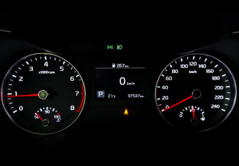 Подержанный автомобиль Kia Cerato Sedan 2019 года (13 фото)